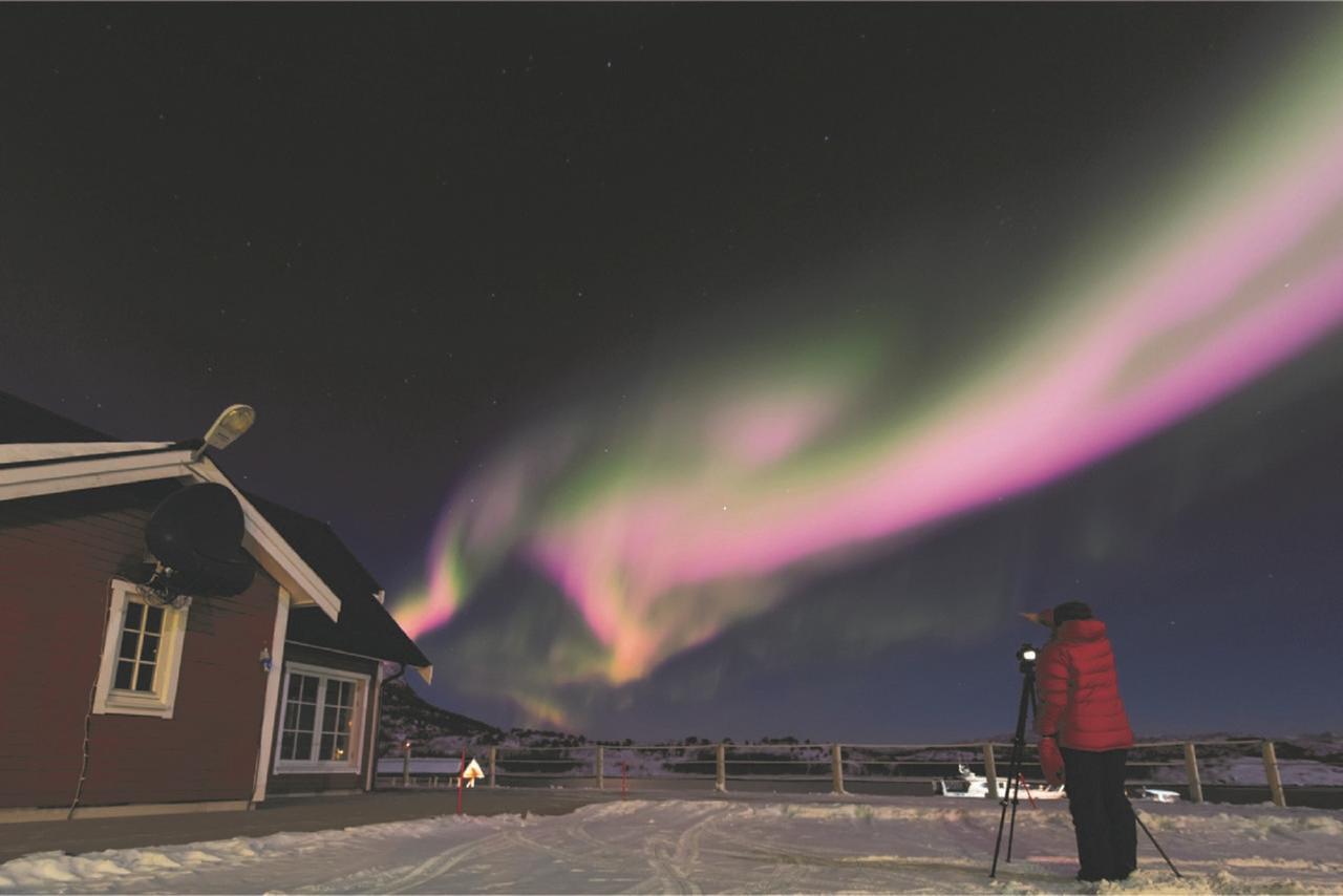 Senja Fjordhotell And Apartments Stonglandseidet Экстерьер фото